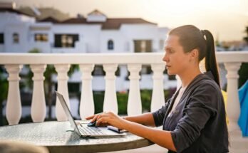 How to become financially independent